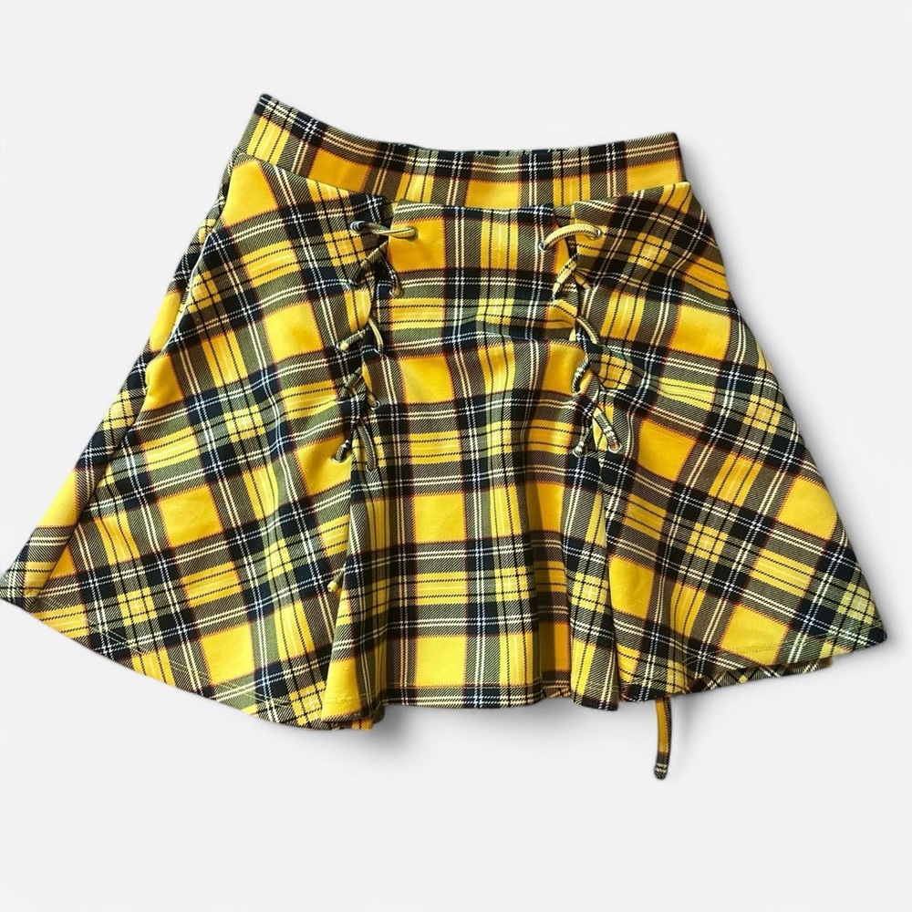 Yellow Plaid Lace-Up Skirt – Schoolgirl Style